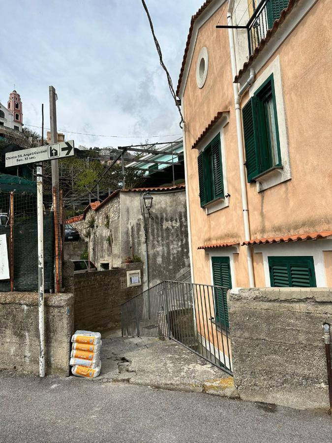 Willa Casa Vacanza La Peonia Minori Zewnętrze zdjęcie